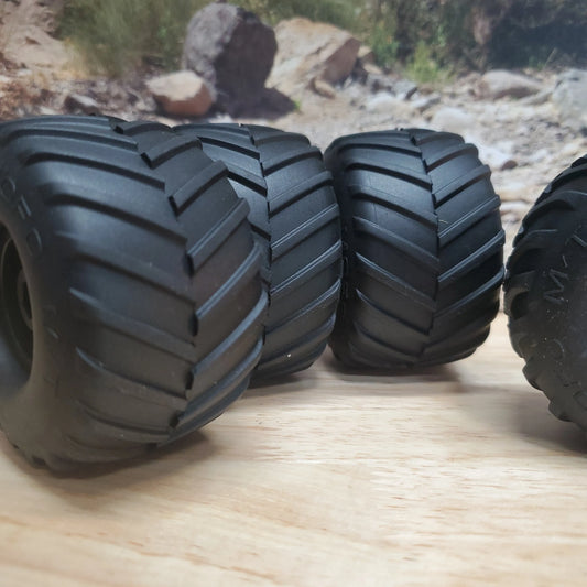 !!!! MEGA SALE !!!! Monster Truck Tires and wheels Mofo MT for scx24