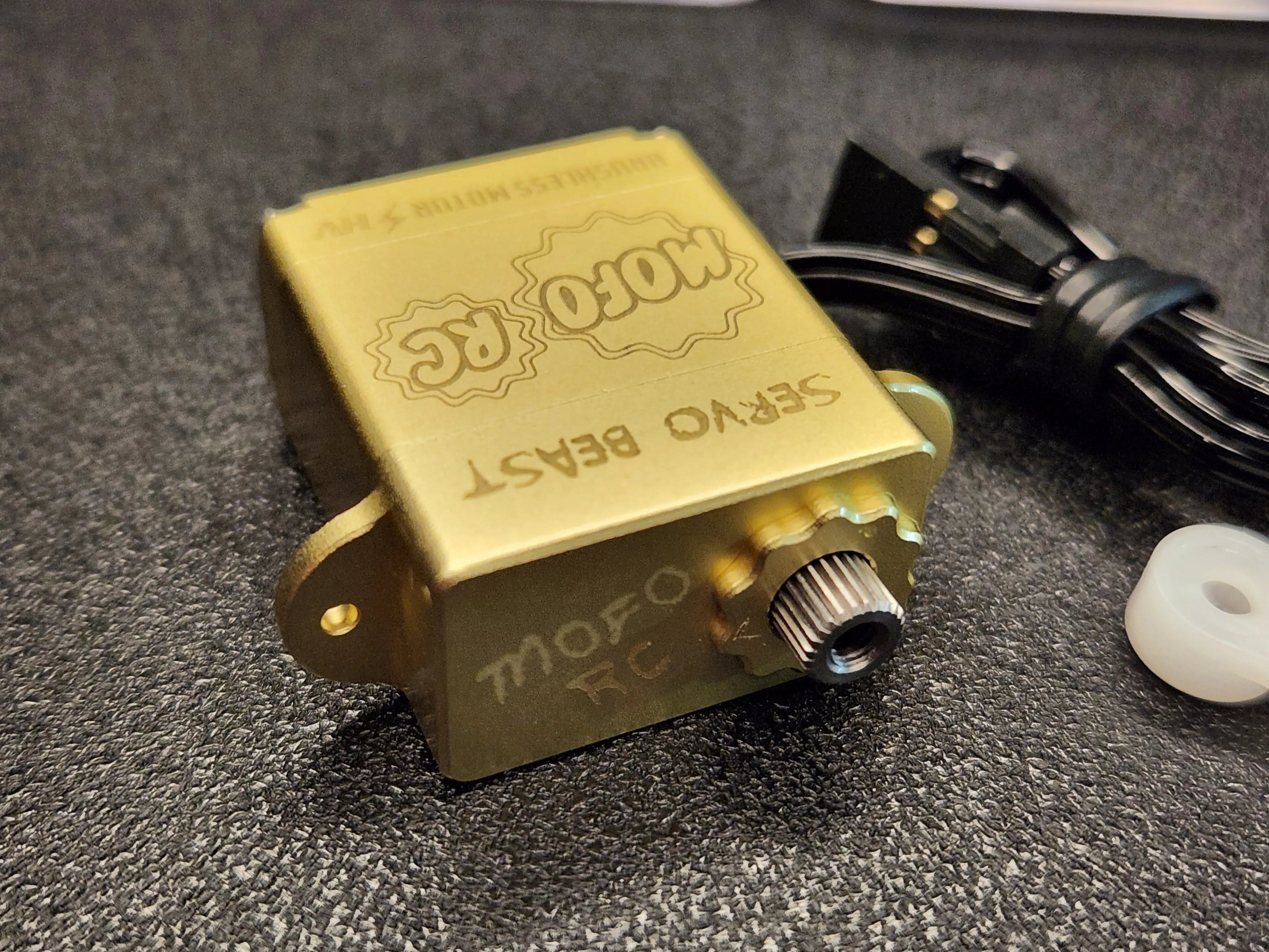 Brass ServoBeast Brushless steering Servo W/ Free aluminum Servo mount